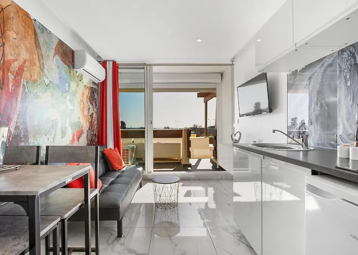 Le Wallis Studio Terrasse Coursive Vue Mer Port Nature Village Naturiste *